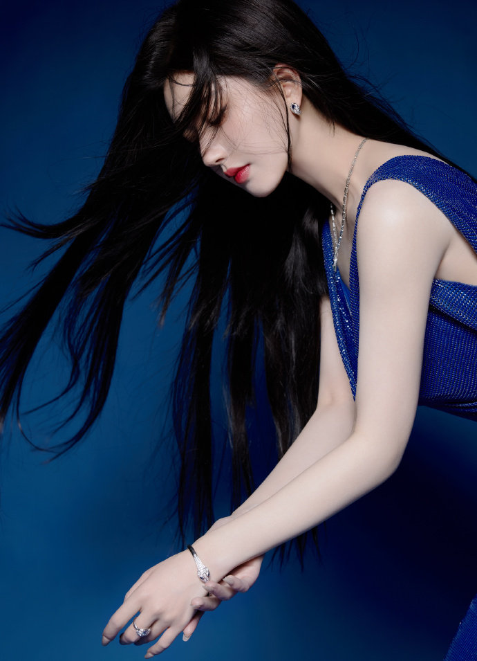 《没带罩子的女邻居2