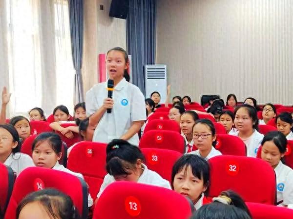 汉滨区培新小学分校开展防性侵安全教育活动