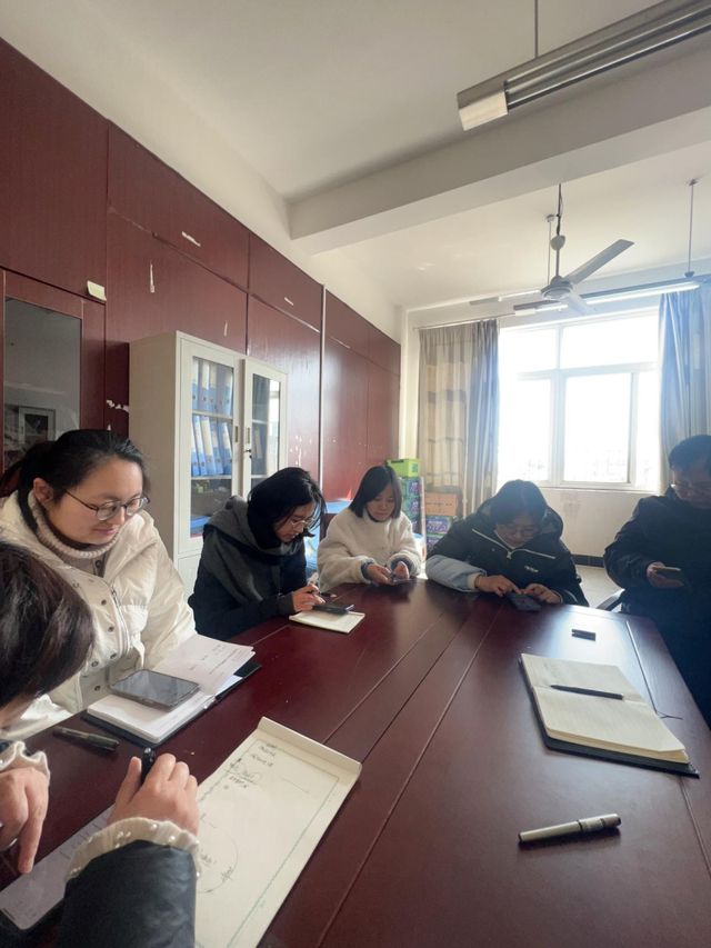 合肥市蚌埠路第五小学科技创新·智慧教育双师名师工作室召开工作部署会议(图3)