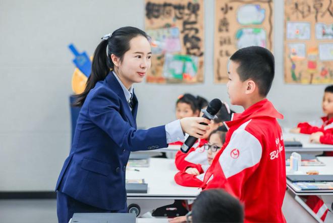 智慧赋能“思维课堂” 岳麓区第二小学举办基础教育成果展示活动