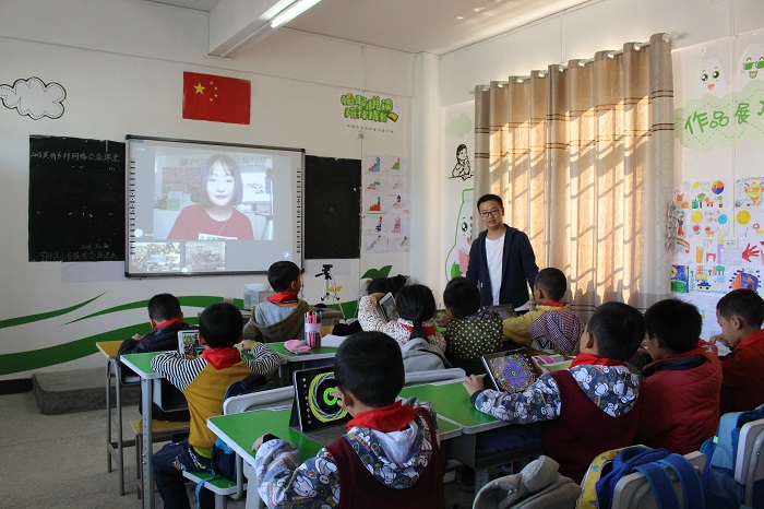 想拿学历文凭选择远程教育有哪些优势？