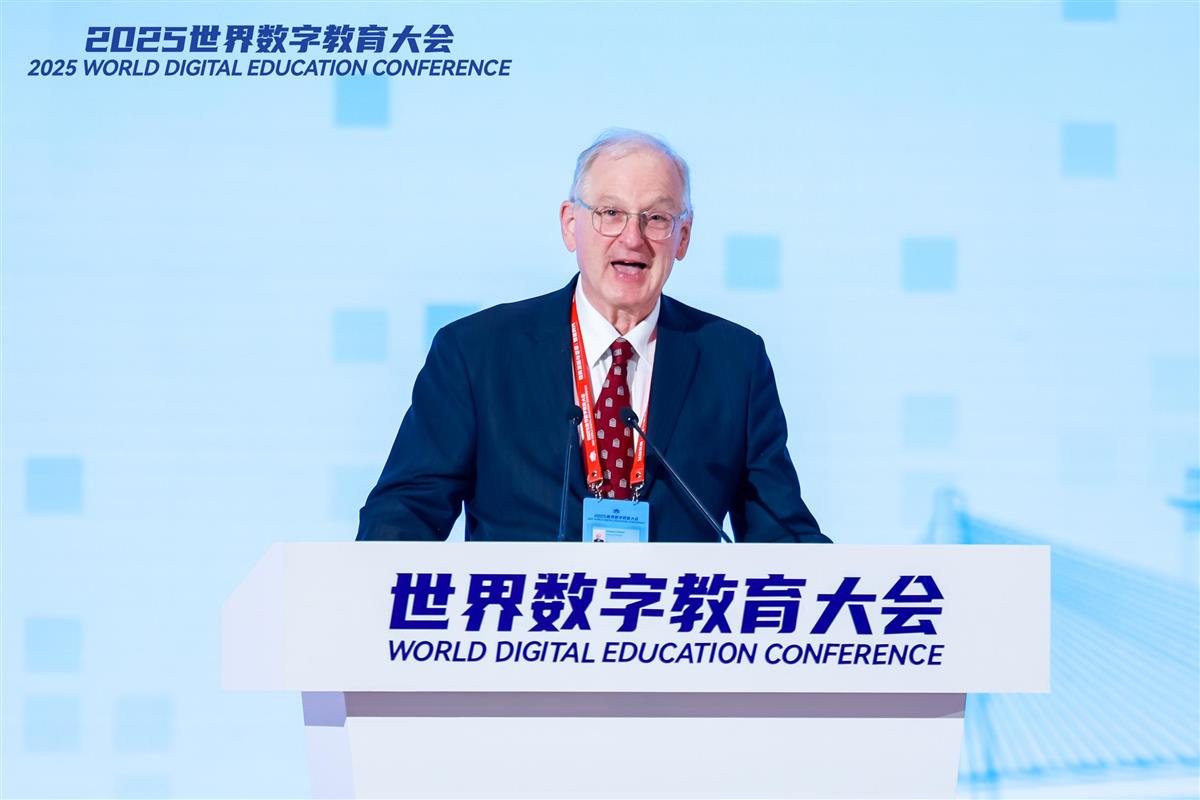 全球顶尖专家共话数智教育中国方案湖北智慧让外宾连说“羡慕”(图2)