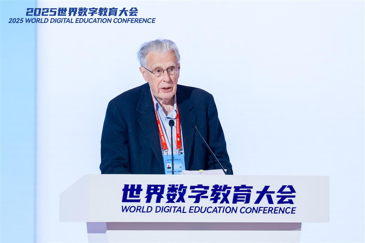 全球顶尖专家共话数智教育中国方案湖北智慧让外宾连说“羡慕”(图3)