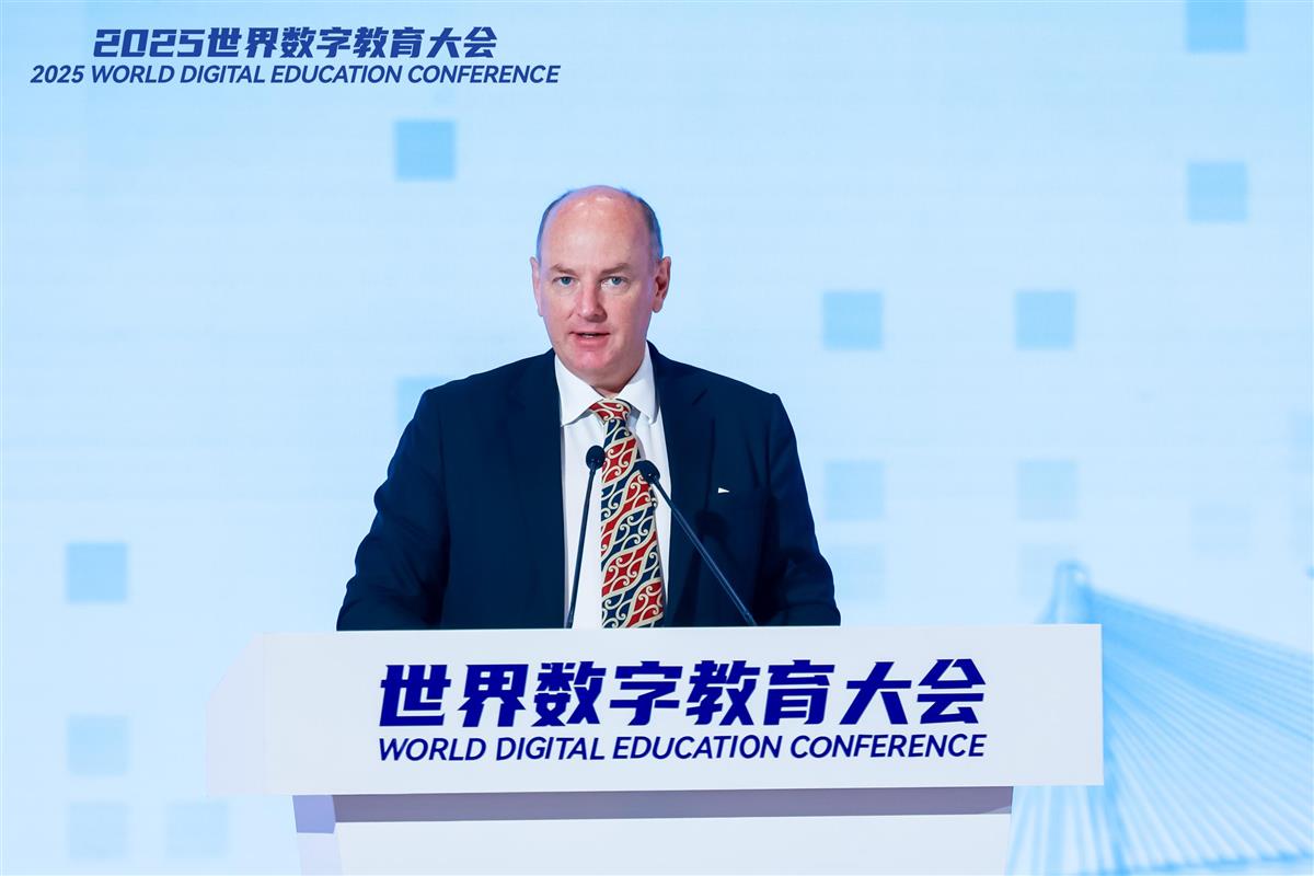 全球顶尖专家共话数智教育中国方案湖北智慧让外宾连说“羡慕”(图8)