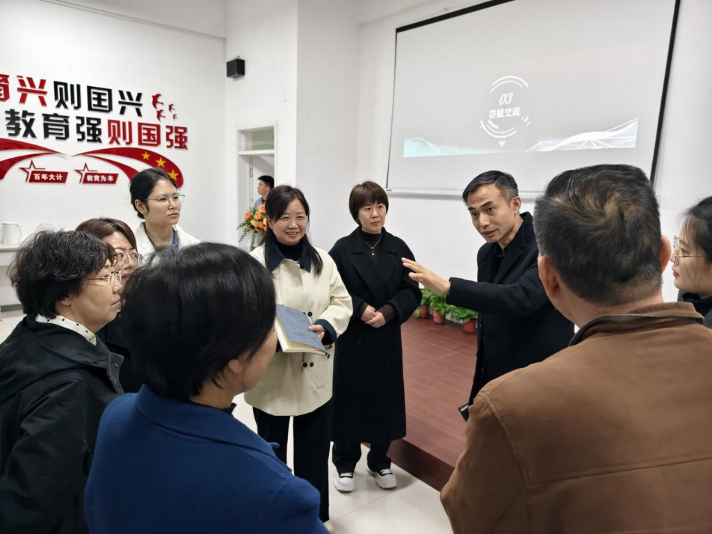 廊坊中衡高级中学举办智慧课堂交流分享会(图3)