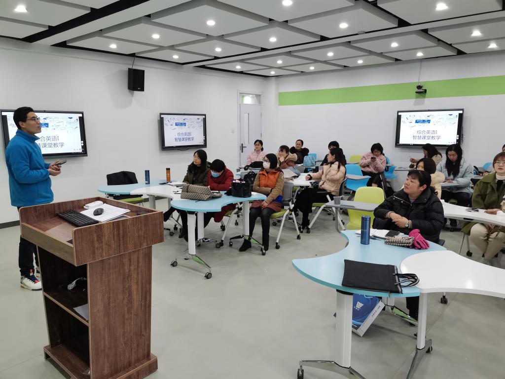 AI赋能智慧教育：西宁城东如何构建数字化教育新格局？