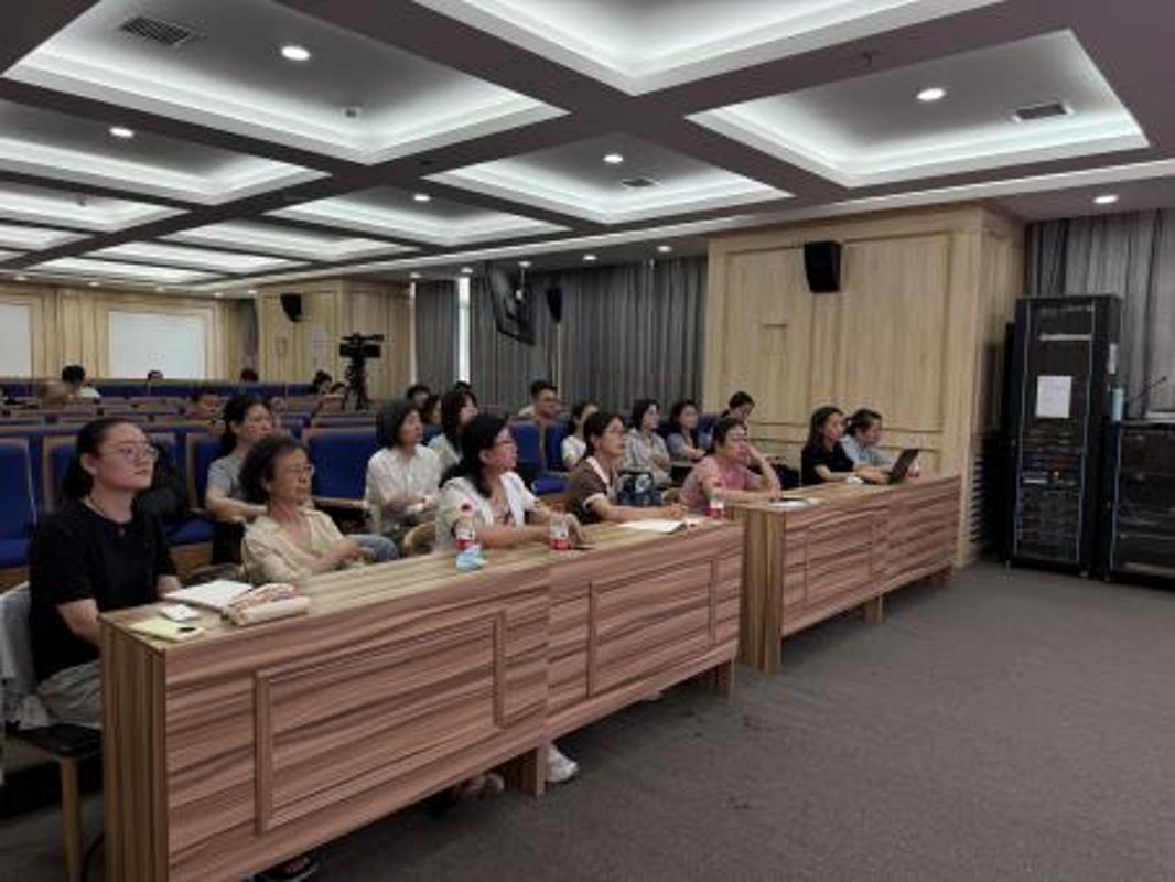 教务处开展AI赋能教学专项培训