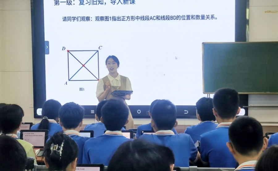 合肥42中湖畔分校：课堂展示绽异彩教坛智慧启新程(图2)